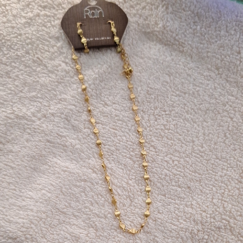 Gold Necklace and Earring Set